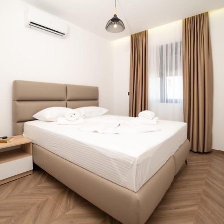 Akar Hotell Ulcinj Eksteriør bilde